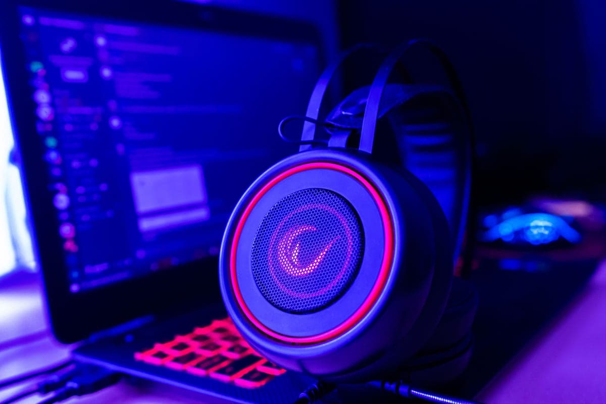 A gaming headset on a desk — best gifts for gamers under $50